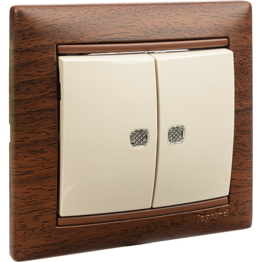 Рамка 1 пост - Legrand Valena - тонированное дерево