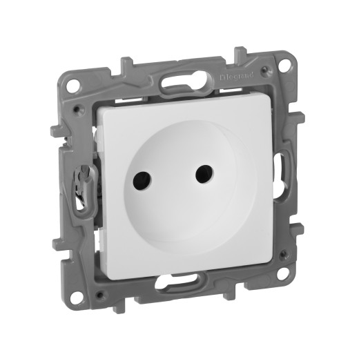 Розетка без заземления - Legrand Etika - со шторками 16А 250В винтовые зажимы - белый