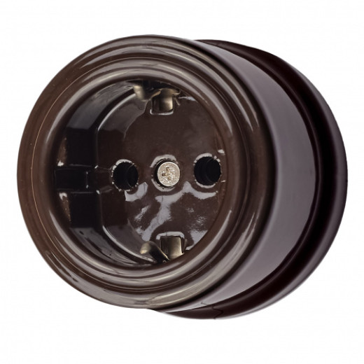 Розетка с заземляющим контактом