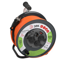ЭРА Удлинитель силовой RMx-4es-3x2.5-50m-IP44 на металлической катушке с заземлением с выключателем 4 розетки 50м ПВС