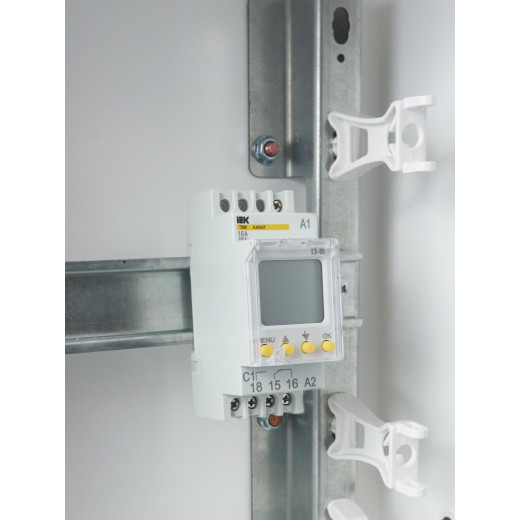 Таймер ТЭ80 цифровой 16А 230В на DIN-рейку KARAT IEK