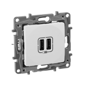 Legrand Etika Белый Розетка USB 2-ая 240В/5В 2400мА.