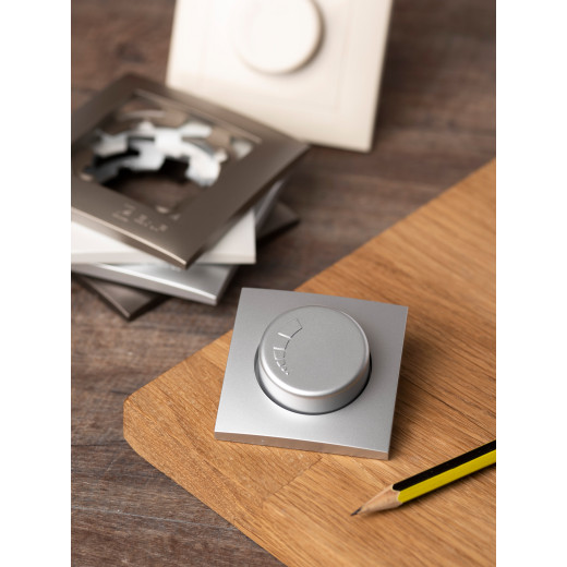 Валенсия лицевая панель светорегулятора 600W 220В сталь EKF PROxima