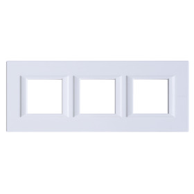 BT Axolute White Рамка 2+2+2 мод прямоугольная горизонтальная.