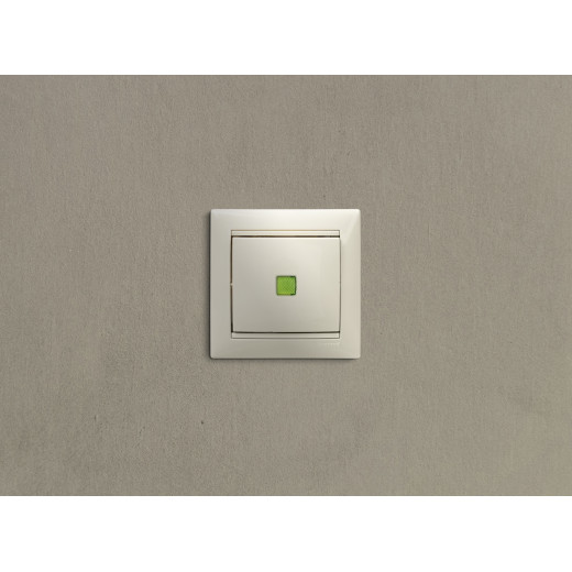 Выключатель одноклавишный с подсветкой - Legrand Valena - 10А 250В схема 1L безвинтовые зажимы - слоновая кость
