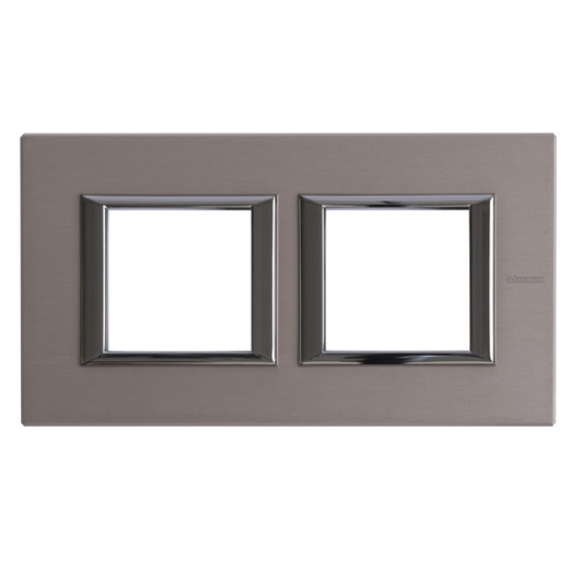 Рамка 2х2П 71мм горизонтальная Титан Axolute