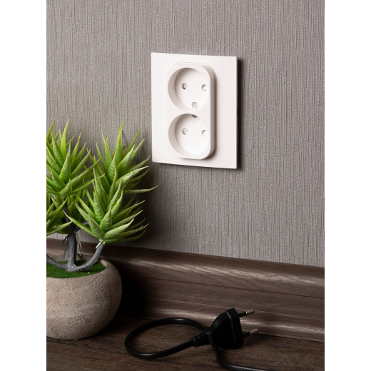 Стокгольм Розетка 2-местная б/з 10А автоматические клеммы белая с защ. штор. EKF PROxima