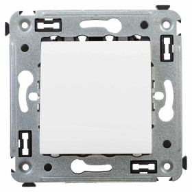 DKC Avanti Вывод кабеля из стены 