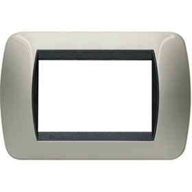 BT LV Светлый Титан Рамка на 3 модуля.