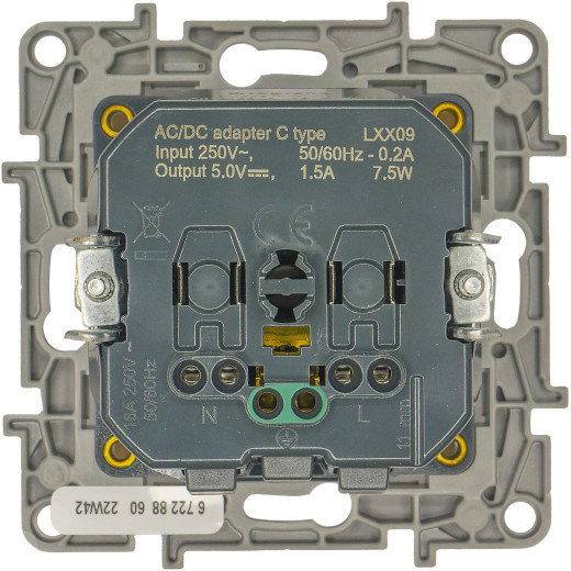 Розетка с заземлением с USB тип C - Legrand Etika - со шторками 16А 250В 1500мА 7,5Вт безвинтовые зажимы - белый