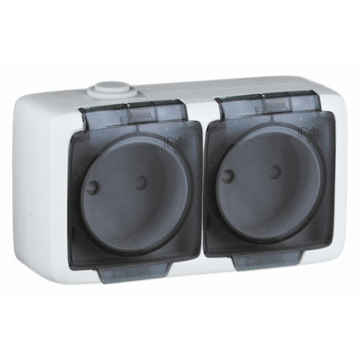 РА16-241 Розетка открытой установки, двухместная, брызгозащищенная, цвет белый