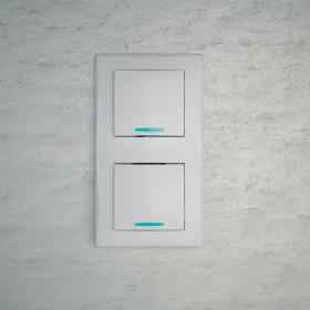 Schneider Electric Sedna Бел Рамка 2-ая вертикальная