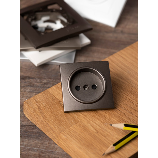 Валенсия лицевая панель розетки 1-местной б/з 10 А графит с защ. штор. EKF PROxima