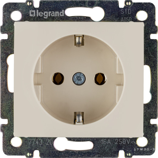 Розетка с заземлением - Legrand Valena - без шторок 16А 250В винтовые зажимы - слоновая кость
