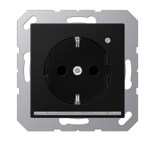 JUNG SCHUKO-розетка с ориентационной светодиодной подсветкой, со встроенным датчиком освещённости, с дополнительной защитой черный матовый A500