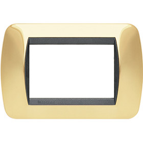 BT LV Натуральное Золото Рамка на 3 модуля.