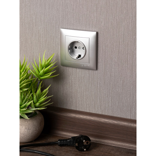 Валенсия лицевая панель розетки 1-местной с/з 16А сталь с защ. штор. EKF PROxima