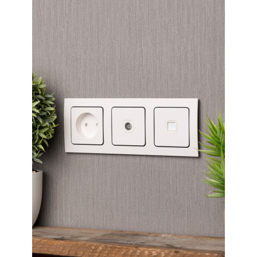 Стокгольм Рамка 3-местная белая с линией цвета черный EKF PROxima