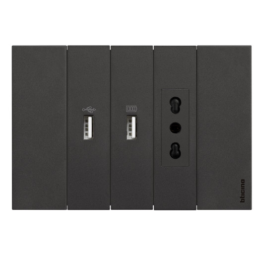 LIVING NOW. Декоративная рамка 3 модуля.Цвет Черный.