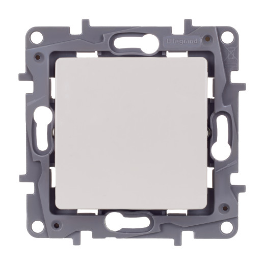 Переключатель перекрёстный одноклавишный - Legrand Etika - 10АХ 250В винтовые зажимы - слоновая кость