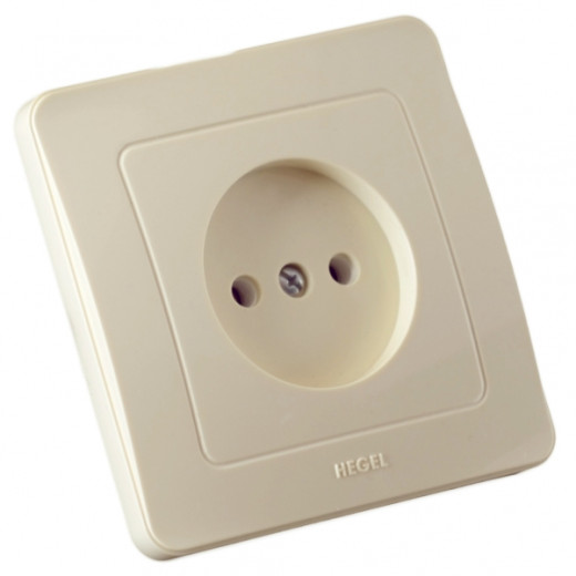 РС16-302-01 Розетка скрытой установки, одноместная, со шторкой, цвет слоновая кость