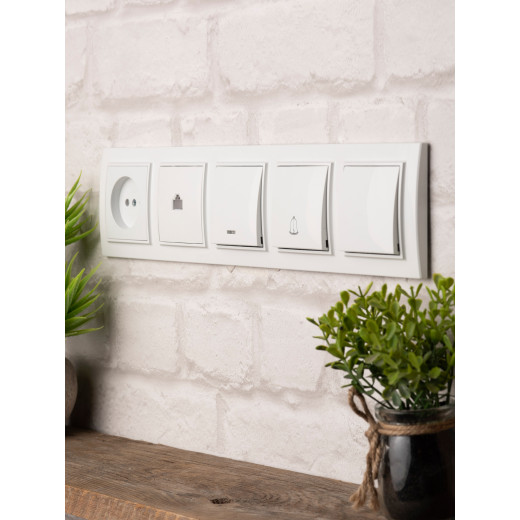 Рамка 5-местная горизонтальная Минск белая EKF