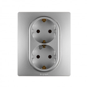Legrand Etika Алюминий Розетка 2-ая с/з , винтовые клеммы, 16А, 250 В.