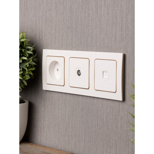 Стокгольм Рамка 3-местная белая с линией цвета шампань EKF PROxima