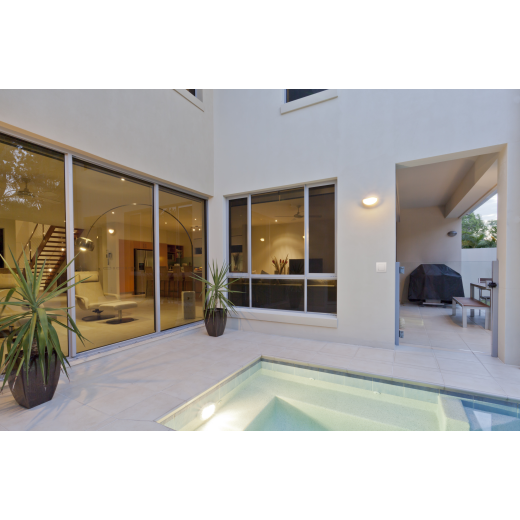 Переключатель одноклавишный IP44 - Legrand Etika - 10А 250В безвинтовые зажимы - белый