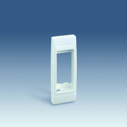 Simon 82 Centr. Рамка узкая с суппортом на один узкий модуль для скрытого монтажа, белый