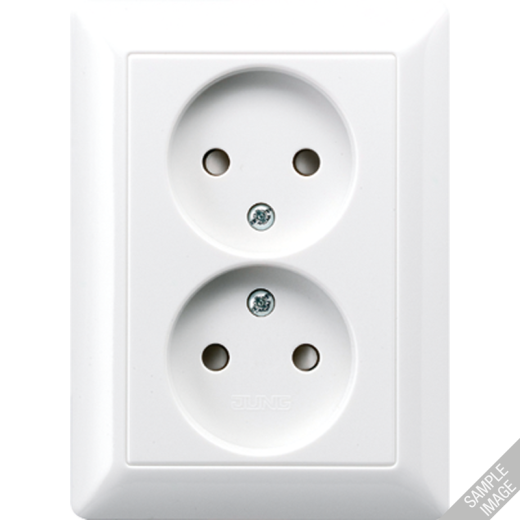 Сдвоенная розетка в одну монтажную коробку