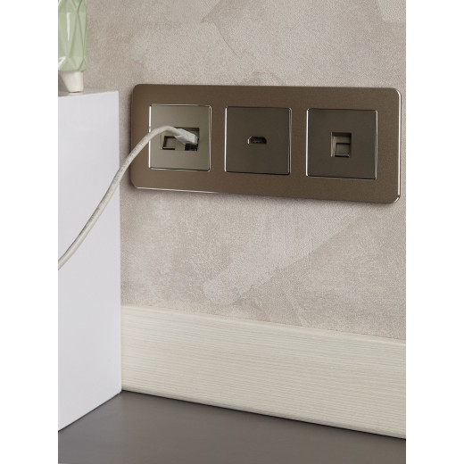 BRITE Рамка 3-мест. РУ-3-1-Бр металл латунь RE IEK