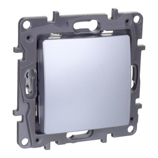 Переключатель перекрёстный одноклавишный - Legrand Etika - 10АХ 250В винтовые зажимы - алюминий