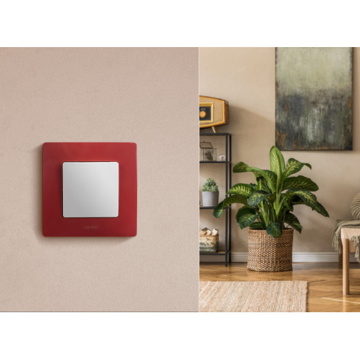 Выключатель одноклавишный - Legrand Etika - 10А 250В безвинтовые зажимы - белый