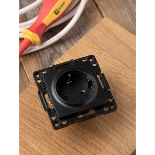 Стокгольм Механизм Розетки 1-местной с/з 16А автоматические клеммы черный с защ. штор. EKF PROxima