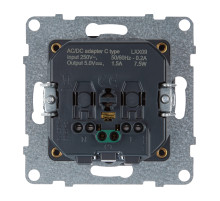 Legrand/Daccord SUNO Алюминий Комбинированная розетка со шторками 2К+З 16А 250В/USB С 1500мА. Безвинтовые зажимы.