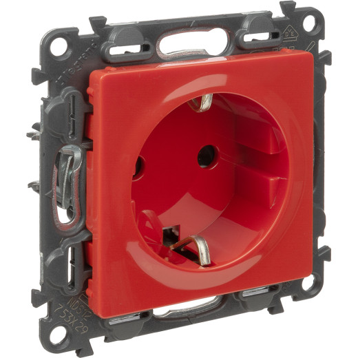 Valena LIFE.Силовая розетка 2К+З 16А 250В с защитными шторками.Безвинтовые зажимы.С лицевой панелью.Красная