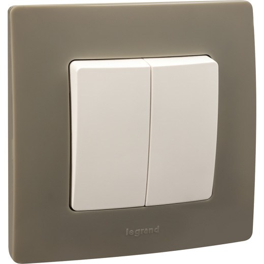 Выключатель двухклавишный - Legrand Etika - 10А 250В безвинтовые зажимы - белый