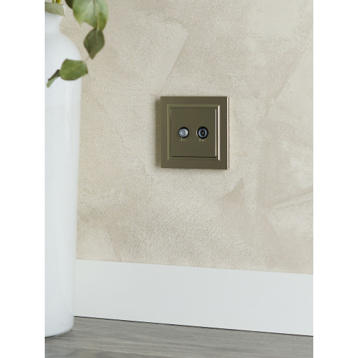 BRITE Роз. двойная TV+SAT РТВ/РСп12-БрШ шамп. IEK