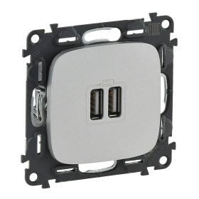 Legrand Valena ALLURE Алюм Розетка 2-ая USB 240В/5В 1500мА (с лицевой панелью).