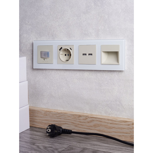 BRITE Рамка 4-мест. РУ-4-2-БрБ стекло бел. IEK