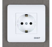 CHINT Розетка с заземляющим контактом 16А 250В