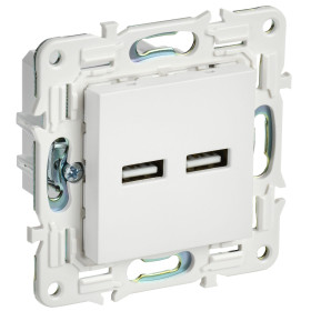 IEK SKANDY Арктический белый Розетка USB A+A 3,1А SK-R15W