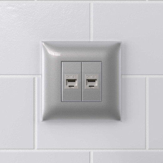 Компьютерная розетка RJ-45 без шторки в стену, кат.5e двойная экранированная, Avanti, закаленная сталь