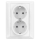 Valena LIFE.Силовая розетка двойная 2х2К+З 16А 250В с лицевой панелью.С защитными шторками.Безвинтовые зажимы.Белая