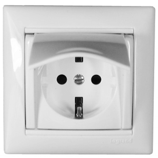 Розетка с заземлением - Legrand Valena - со шторками с защитной крышкой 16А 250В винтовые зажимы - белый
