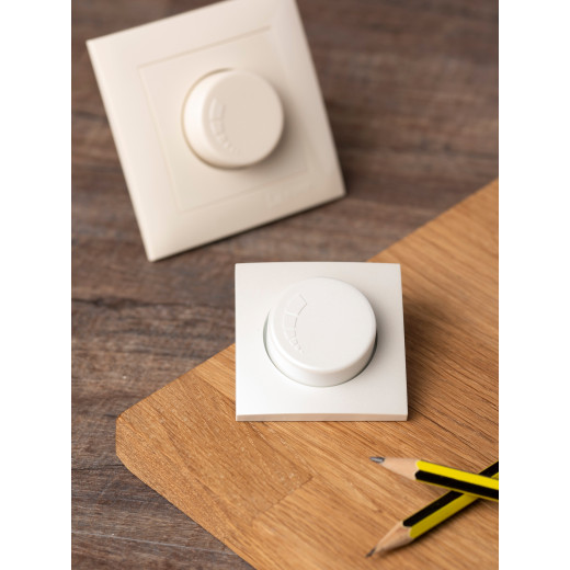 Валенсия лицевая панель светорегулятора 600W 220В жемчуг EKF PROxima