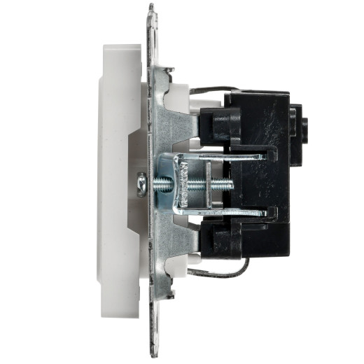 BRITE Роз. с з/к без з/ш 16А РС11-1-0-БрБ бел. IEK