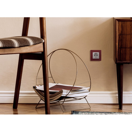 Розетка с заземлением - Legrand Etika - со шторками 16А 250В винтовые зажимы - белый