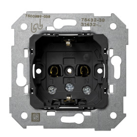 Simon 75 Мех Розетка двухполюсная 2P+E с заземлением, 16А 250В, винт. зажим